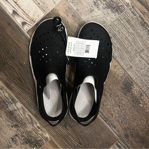 ⭐️NWT⭐️ CROCS Men’s Swiftwater Sandals Black and Chalk Gray Size 11